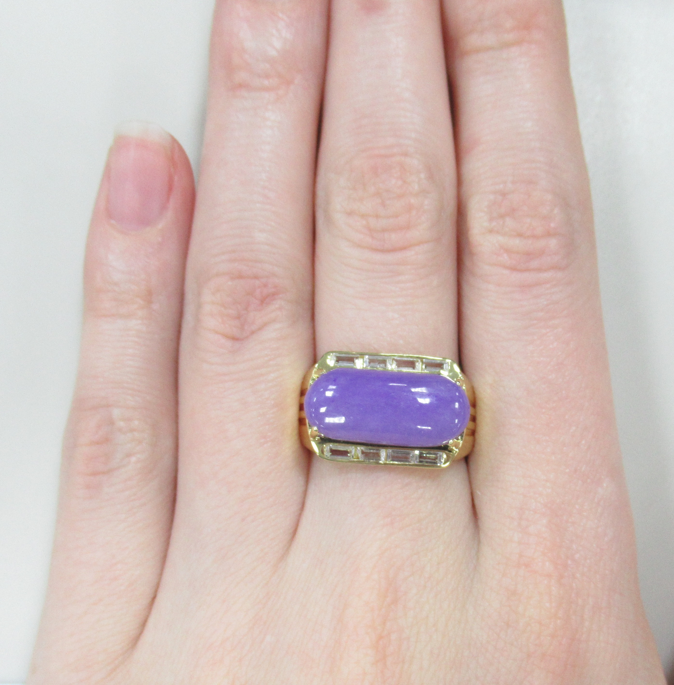 Серебряное кольцо с лавандовым жадеитом